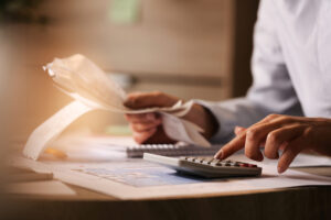 Juros do empréstimo consignado: como calcular e explicar ao cliente