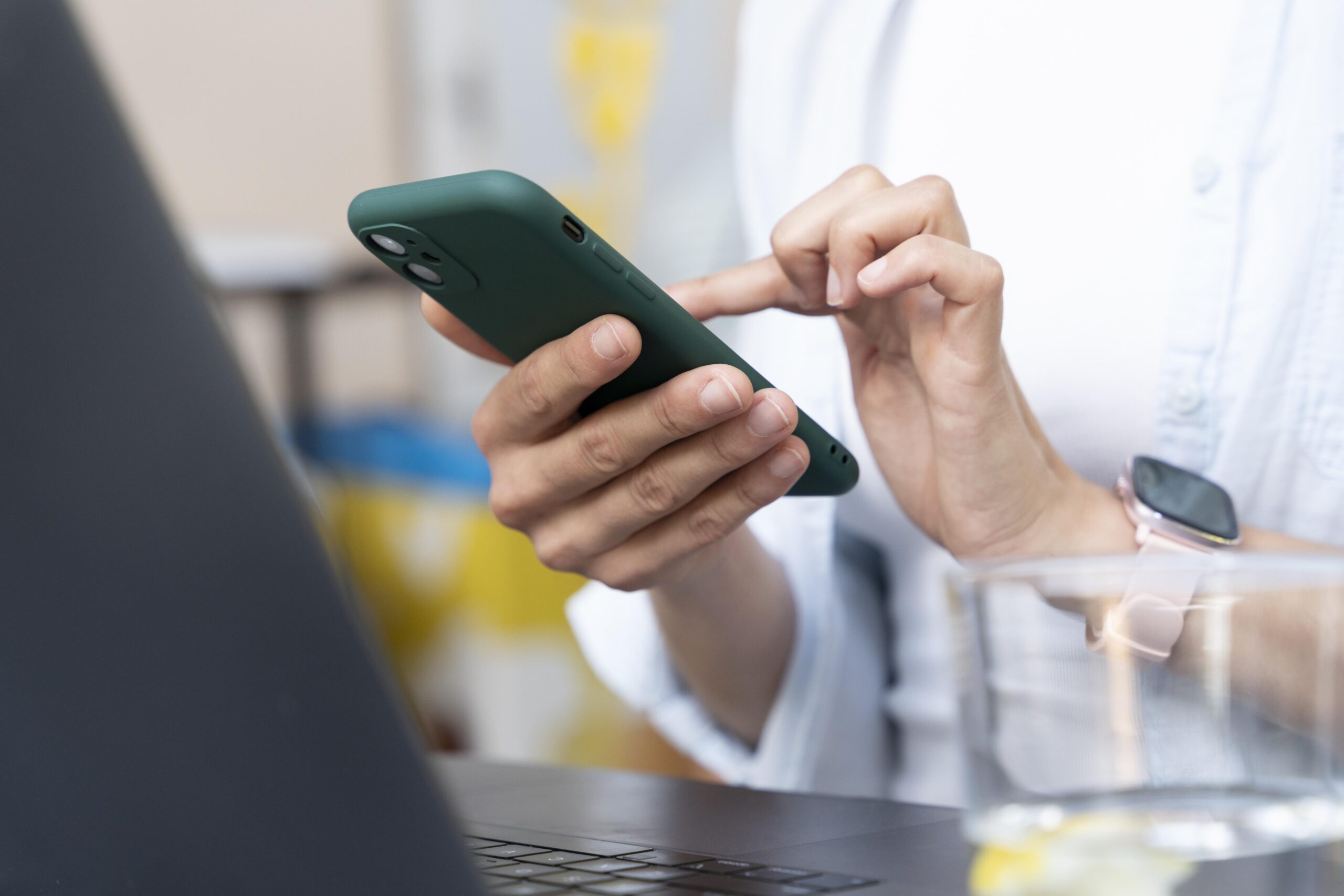  erros de comunicação no WhatsApp e redes sociais